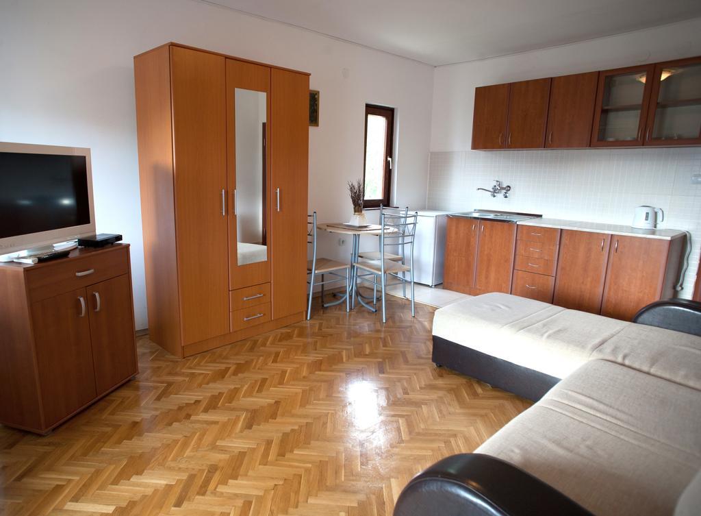 Apartments Villa Illyrik Risan Exterior photo
