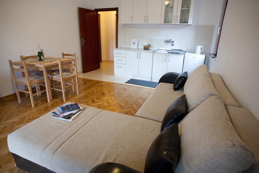Apartments Villa Illyrik Risan Exterior photo