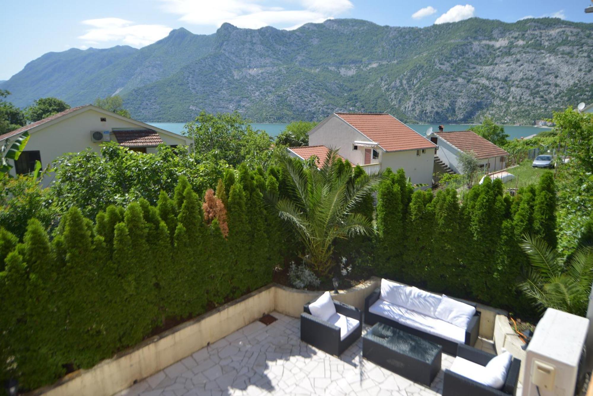 Apartments Villa Illyrik Risan Exterior photo