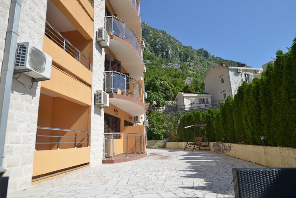 Apartments Villa Illyrik Risan Exterior photo