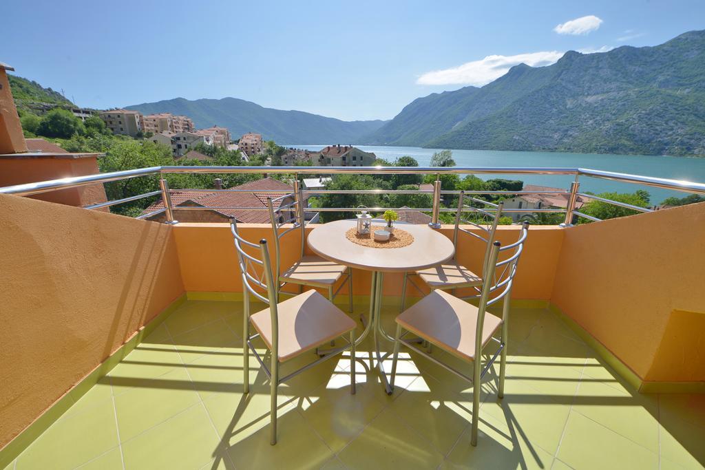 Apartments Villa Illyrik Risan Exterior photo